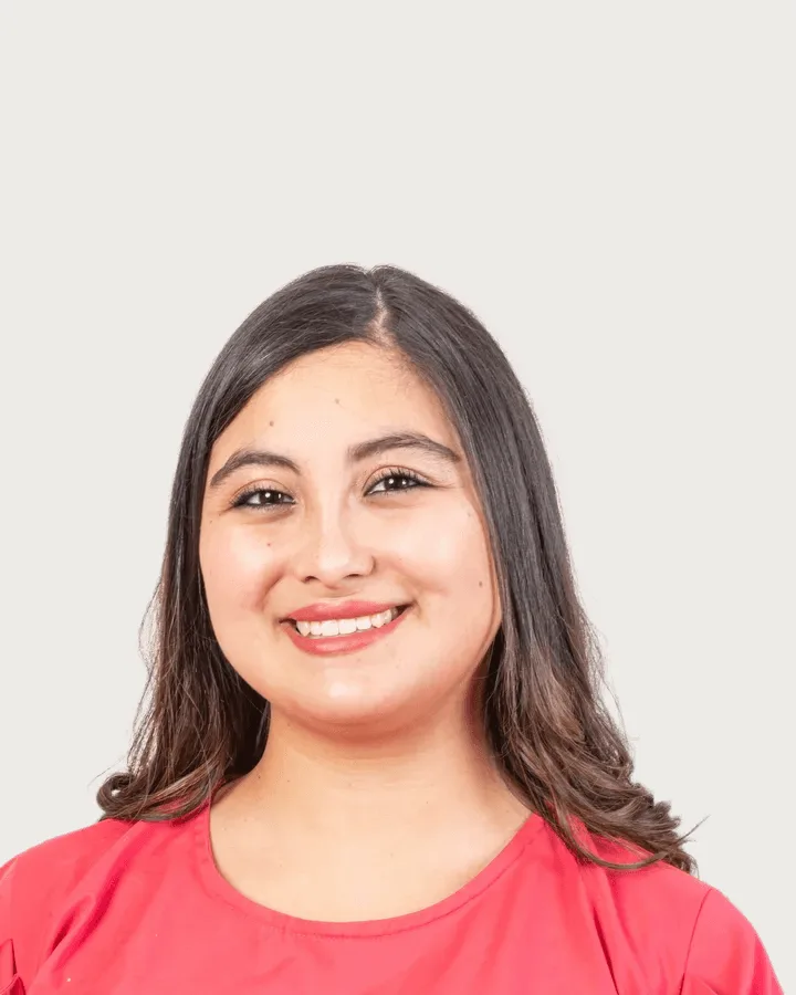 Dra. Constanza Barrientos, especialista en rehabilitación oral